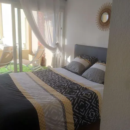 Avec Acces Fréjus
